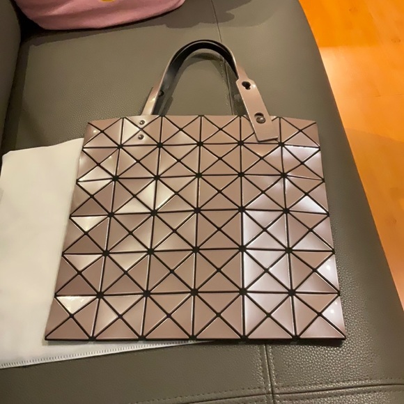 ❌SOLD ❌ISSEY MIYAKE Bao Bao - Picture 1 of 9